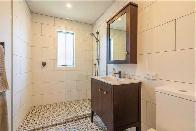 Photo of property in 27 Isadore Road, Saint Clair, Dunedin, 9012