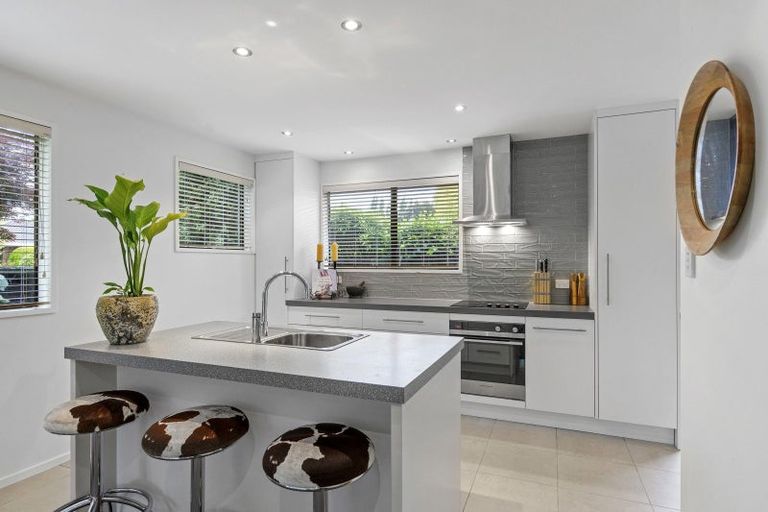 Photo of property in 1/6 Parr Place, Ilam, Christchurch, 8041