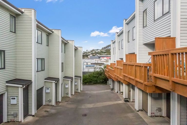 Photo of property in 11 Gordon Place, Newtown, Wellington, 6021