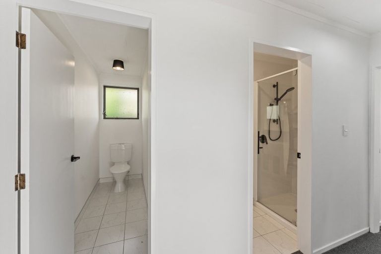 Photo of property in 3 Renata Road, Otaki, 5512