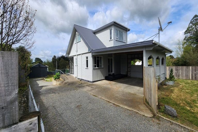 Photo of property in 13 Stanley Street, Dannevirke, 4930