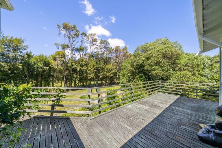 Photo of property in 1100b Coast Road, Wainuiomata Coast, Wainuiomata, 5373