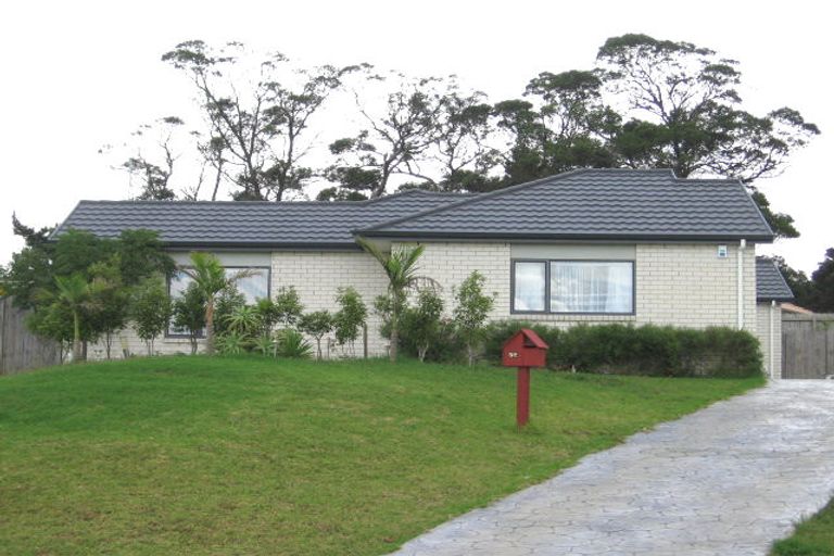 Photo of property in 52 Ruze Vida Drive, Massey, Auckland, 0614
