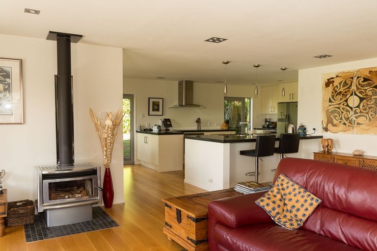 Photo of property in 106g Greenslade Road, Raglan, 3295