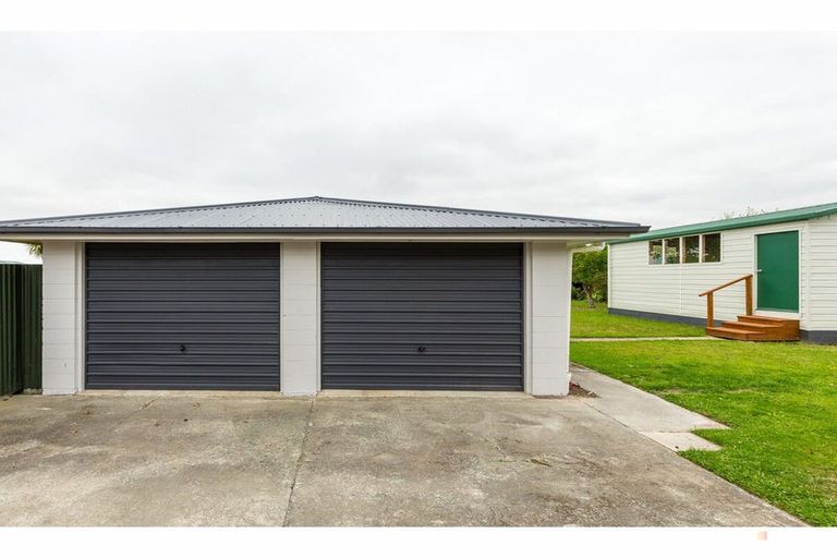 Photo of property in 6 Durham Street, Waimate, 7924