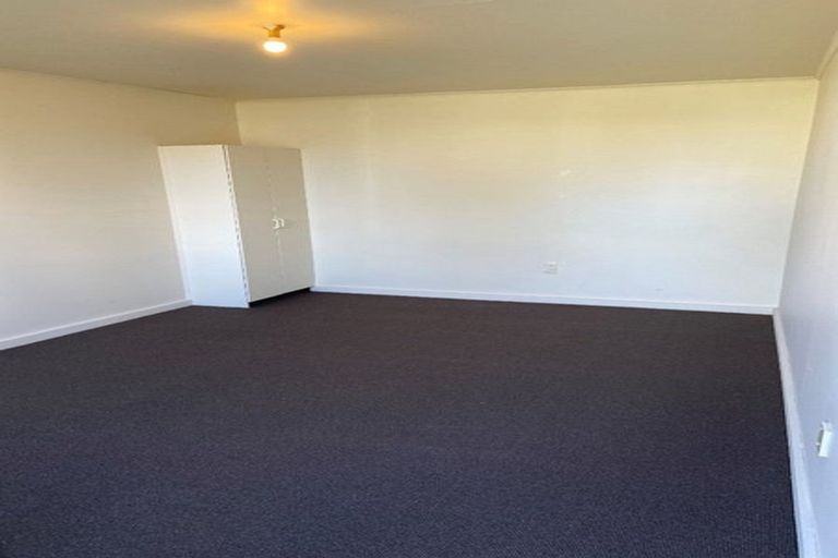 Photo of property in 7 Bahama Place, Hornby, Christchurch, 8042
