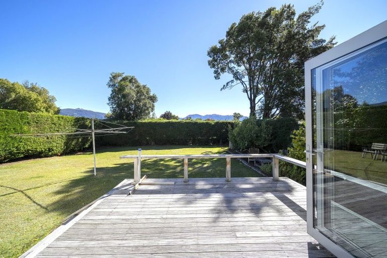 Photo of property in 221 Milford Road, Te Anau, 9600