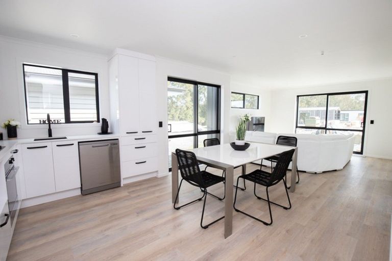 Photo of property in 10b Fernleigh Street, Kerepehi, 3671
