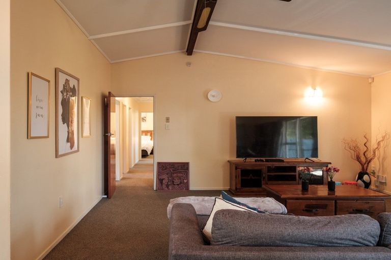 Photo of property in 49 Lawrence Place, Outer Kaiti, Gisborne, 4010
