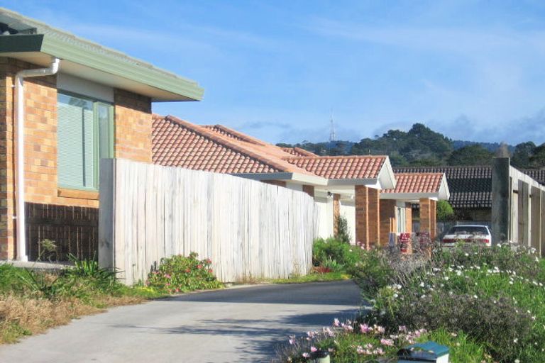 Photo of property in 5 Fleetwood Drive, Henderson, Auckland, 0612