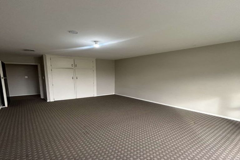 Photo of property in 2/23 Branksome Place, Parklands, Christchurch, 8083