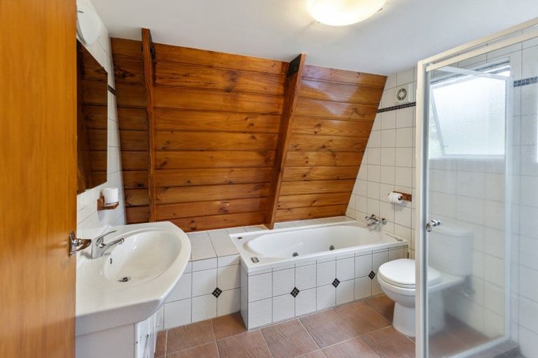 Photo of property in 206 Aucks Road, Okiato, Russell, 0272