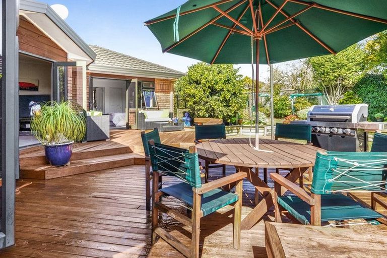 Photo of property in 42 Bramley Drive, Rototuna, Hamilton, 3210