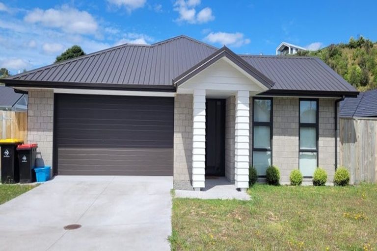 Photo of property in 90 Pakanga Grove, Pyes Pa, Tauranga, 3112