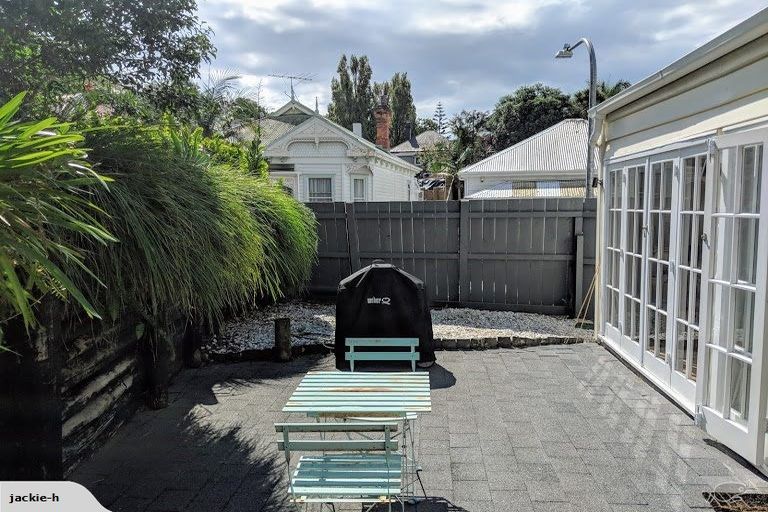 Photo of property in 15 Georgina Street, Freemans Bay, Auckland, 1011
