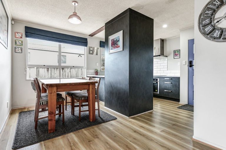 Photo of property in 12 Lansdowne Crescent, Glenview, Hamilton, 3206