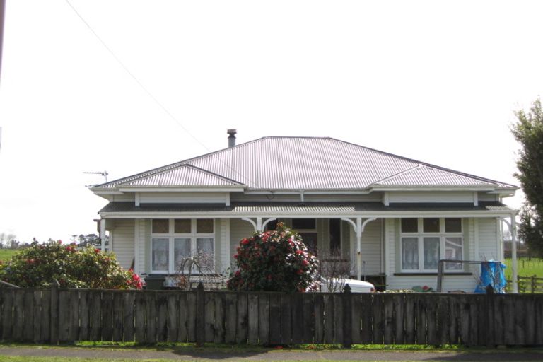 Photo of property in 18 Celia Street, Stratford, 4332