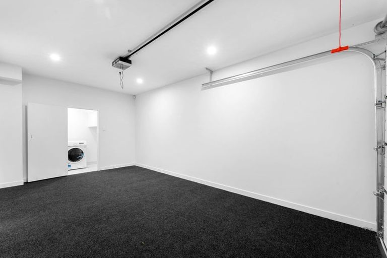 Photo of property in 89c Oreil Avenue, West Harbour, Auckland, 0618