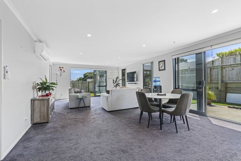 Photo of property in 12 Manakohi Street, Spotswood, New Plymouth, 4310