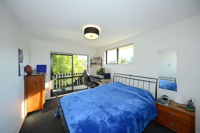 Photo of property in 8 Strathean Avenue, Avonhead, Christchurch, 8042