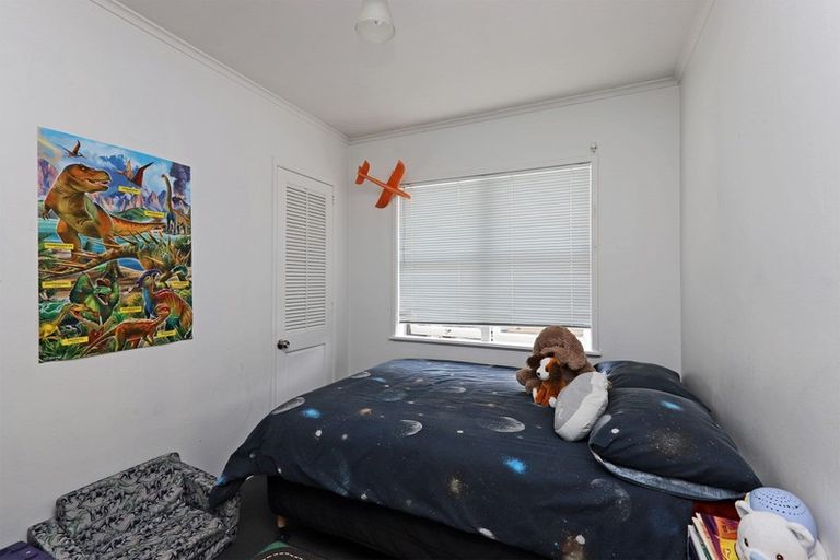 Photo of property in 53 Flanders Avenue, Onekawa, Napier, 4110