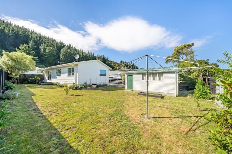 Photo of property in 31 Trelawney Road, Wainuiomata, Lower Hutt, 5014