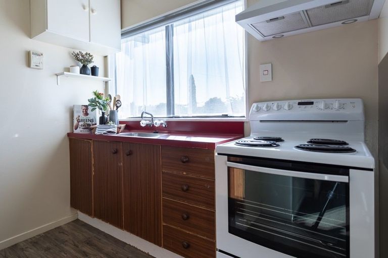 Photo of property in 48a Benmore Avenue, Cloverlea, Palmerston North, 4412