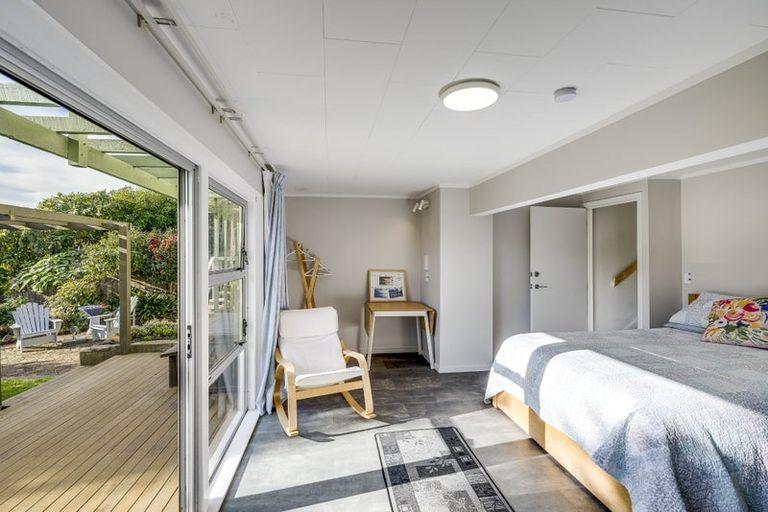 Photo of property in 18 Hadfield Terrace, Bluff Hill, Napier, 4110