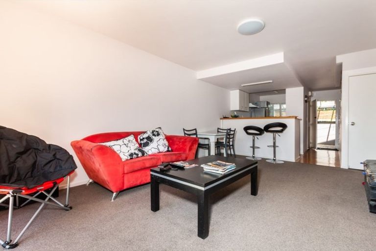 Photo of property in 3/6 Sarsfield Street, Herne Bay, Auckland, 1011