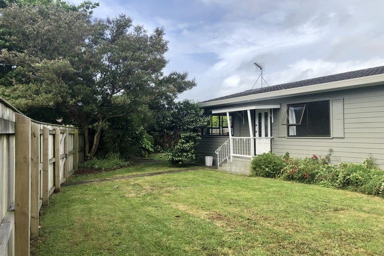 Photo of property in 6a Laredo Grove, Totara Park, Upper Hutt, 5018