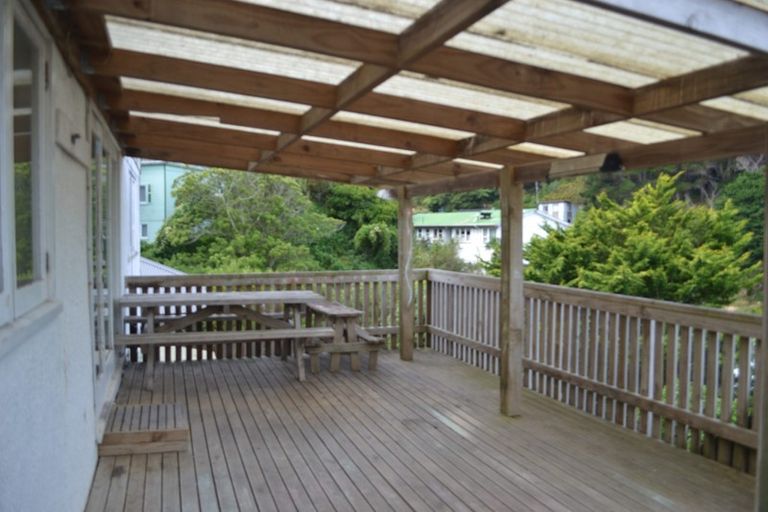 Photo of property in 27 Mccoll Street, Vogeltown, Wellington, 6021