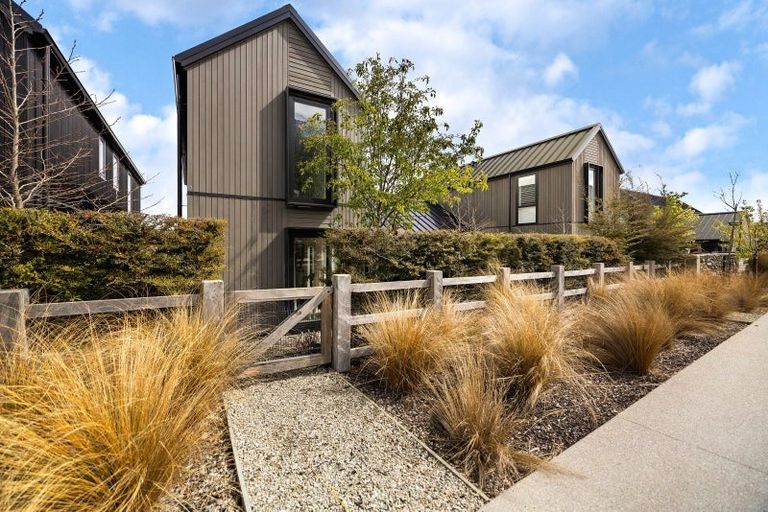 Photo of property in 3 Mulholland Drive, Jacks Point, 9371