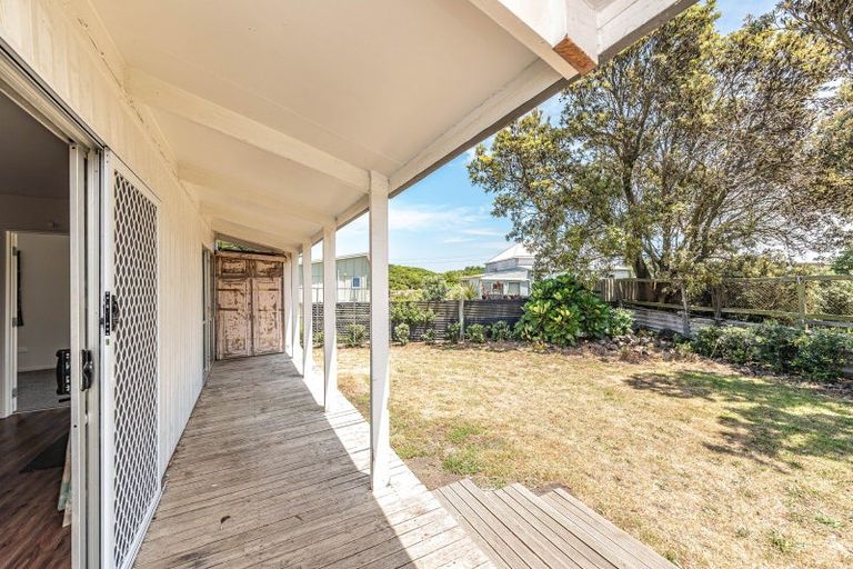 Photo of property in 44a Seafront Road, Castlecliff, Whanganui, 4501