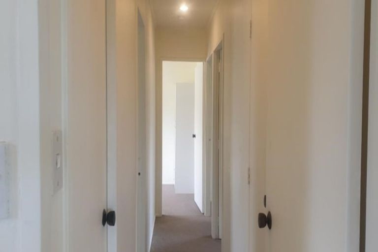 Photo of property in 3b Redditch Place, Papamoa Beach, Papamoa, 3118