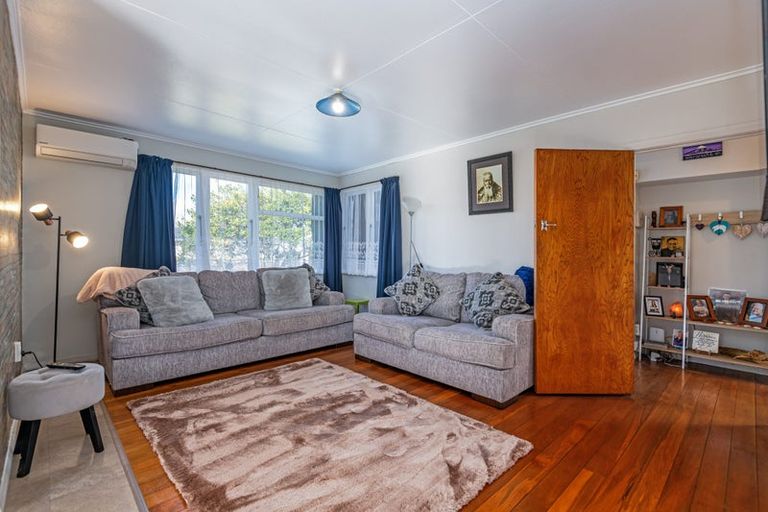 Photo of property in 3 Glasgow Street, Takaro, Palmerston North, 4412