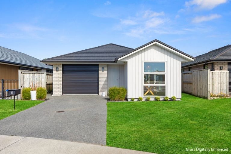 Photo of property in 83 Hills View Drive, Papamoa, 3118