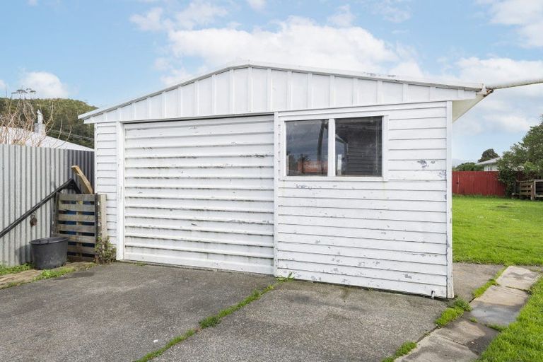 Photo of property in 33 Glasgow Crescent, Kaiti, Gisborne, 4010