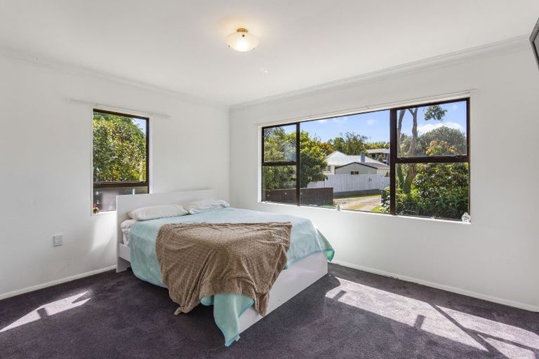 Photo of property in 13a Kawiu Road, Levin, 5510