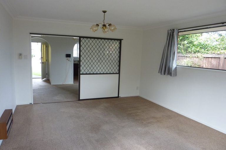 Photo of property in 2/68 Sabys Road, Halswell, Christchurch, 8025