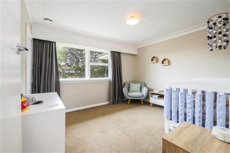 Photo of property in 30 Skerries Street, Outram, 9019