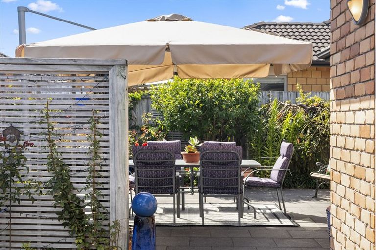 Photo of property in 17 Tatahi Cove, Papamoa Beach, Papamoa, 3118