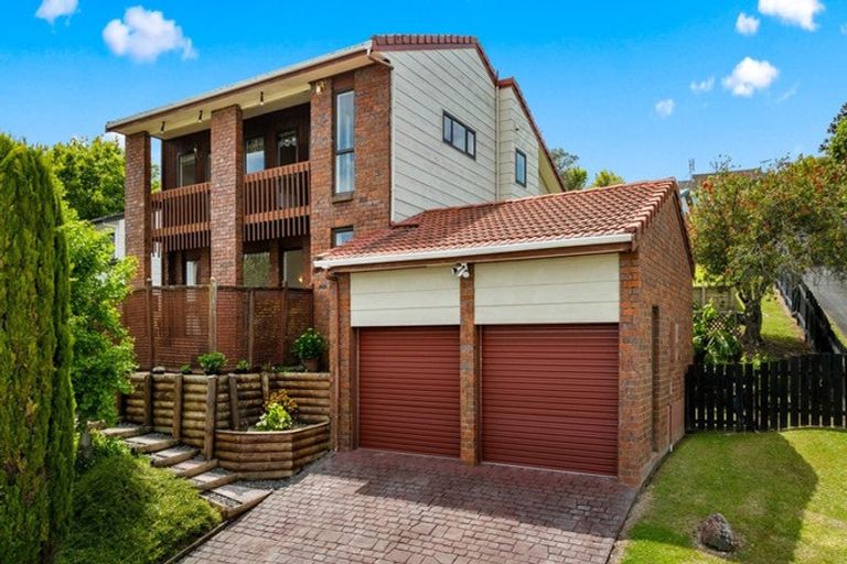 Photo of property in 81 Kennedy Avenue, Forrest Hill, Auckland, 0620