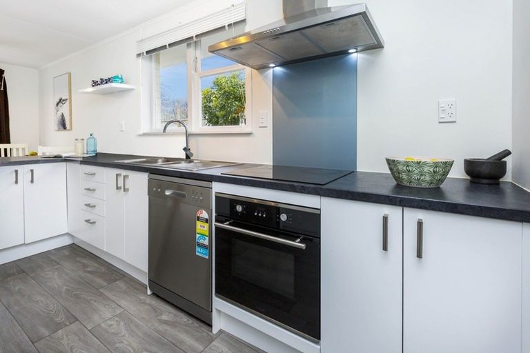 Photo of property in 16a Maher Street, Elderslea, Upper Hutt, 5018