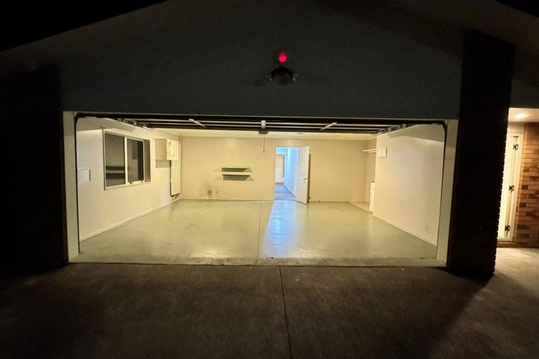 Photo of property in 13 Hansen Place, Takanini, 2112