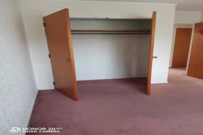 Photo of property in 2/30 Centorian Drive, Windsor Park, Auckland, 0632