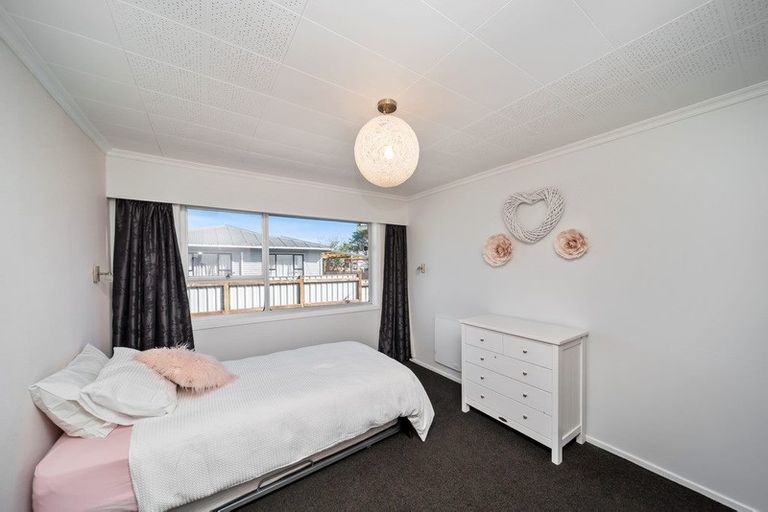 Photo of property in 12 Saxton Road, Upper Vogeltown, New Plymouth, 4310