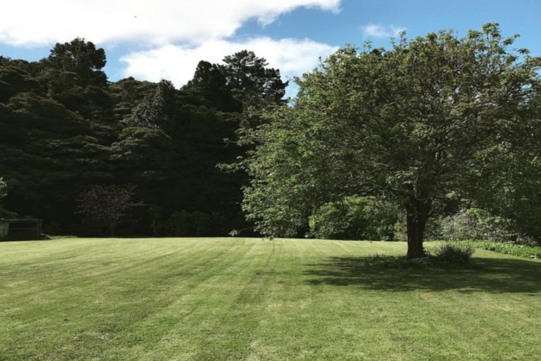 Photo of property in Birdsnest Holiday Ventures, 990 Trounson Park Road, Donnellys Crossing, Dargaville, 0379