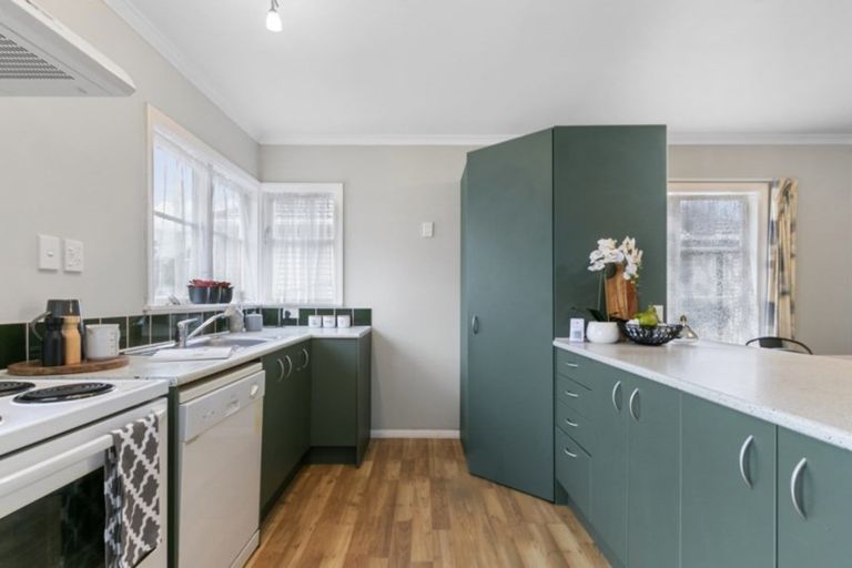 Photo of property in 14 Bythell Street, Wainuiomata, Lower Hutt, 5014