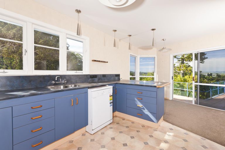 Photo of property in 31 Punga Grove Avenue, Riverside, Whangarei, 0112