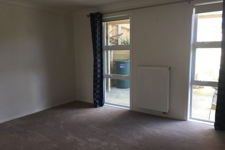 Photo of property in 12 Bluejacket Place, Whitby, Porirua, 5024